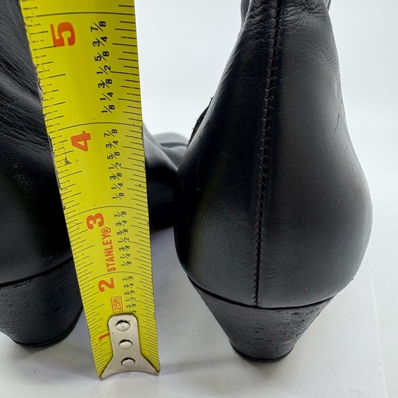 Vince Black “Vaughn” Leather Booties size 10 - Picture 8 of 11